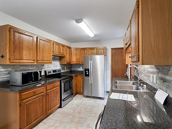 5th image of 2567 Broad Street Rd