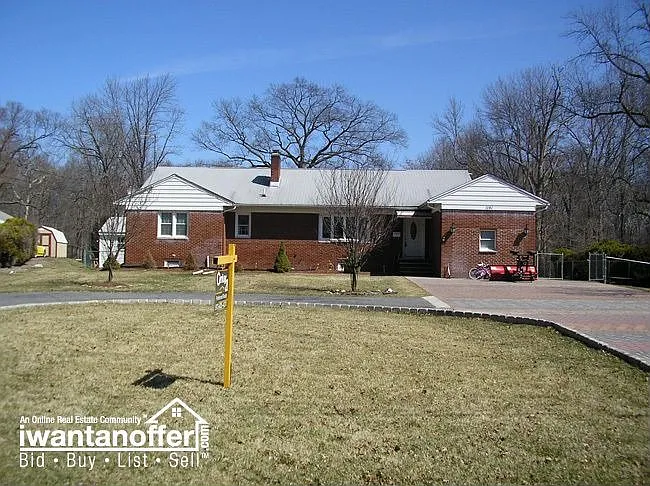 1141 Ringwood Ave photo 1