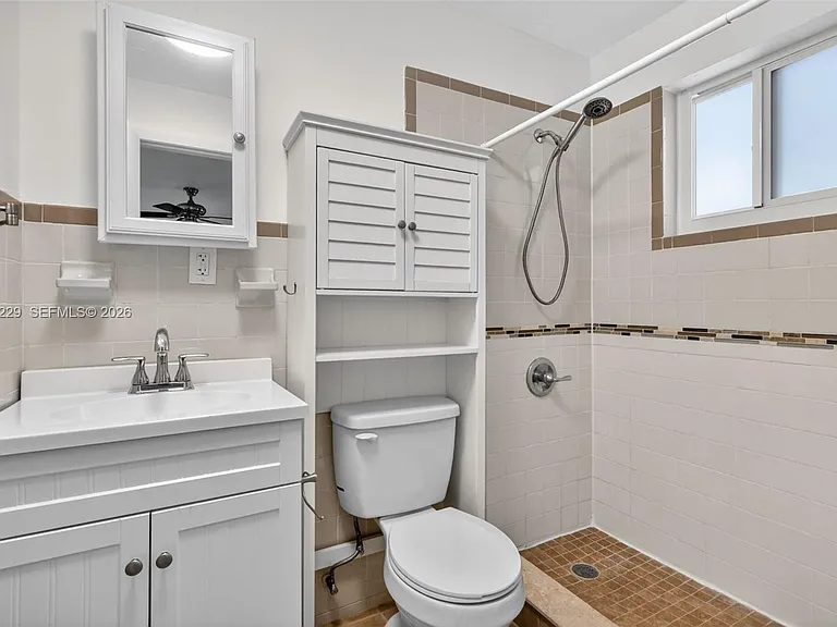 17001 NW 53rd Ct — Photo 32