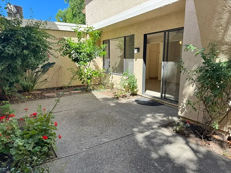 1446 Candelero Dr — Photo 23
