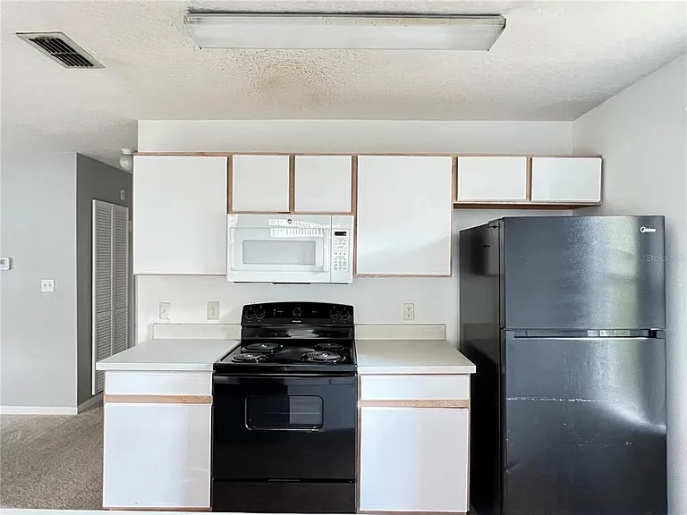 8710 Rain Forest Pl #D — Photo 8