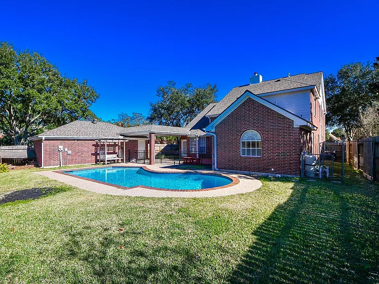 1502 Emerald Springs Ct — Photo 44