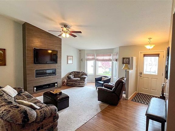 3rd image of 2409 D Henderson Dr #B