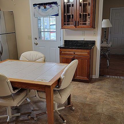 Kitchen-glass door cabinet