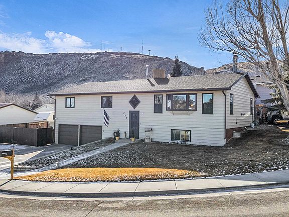 3rd image of 730 Brandner Cir