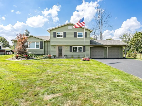 69 Rhea Cres, Rochester, NY 14615