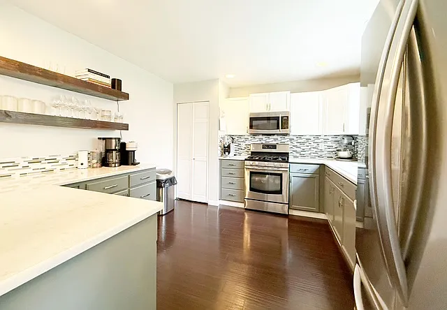 847 NE Cimeron Ct — Photo 15