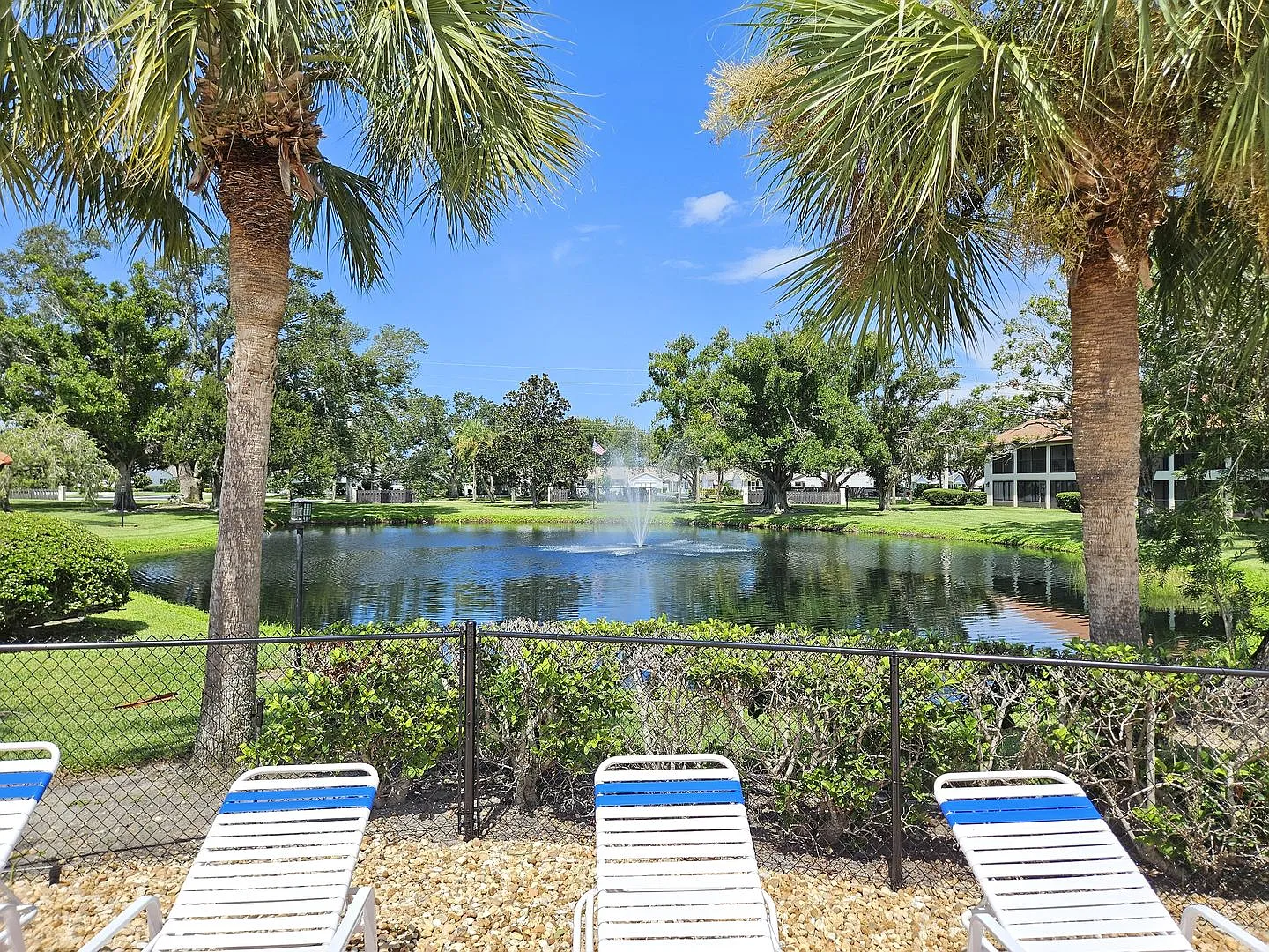 Seasonal Short-Term 2 Bedroom 2 Bathroom 2nd Floor Condo in Estancias of Capri Isles! — Photo 3