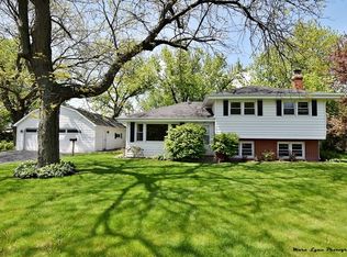 42W488 Empire Rd, St Charles, IL 60175