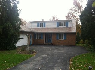 22311 S Woodland Rd, Beachwood, OH 44122