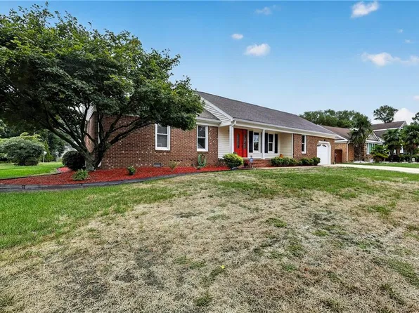 737 Willow Oak Dr, Chesapeake, VA 23322