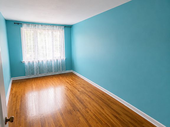 5th image of 7517 Caldwell Ave #3C