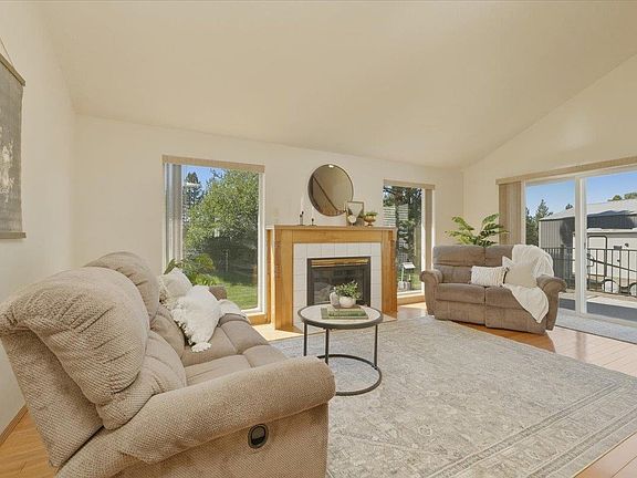 4th image of 3403 E Buckley Ct
