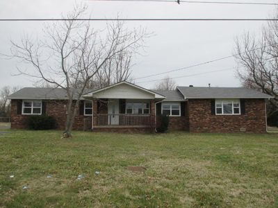 1607 S Jefferson Ave, Aurora, MO, 65605