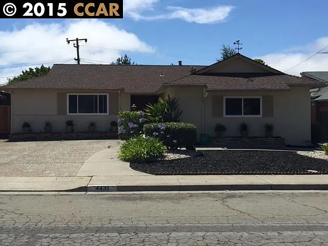 4435 Meadowbrook Dr photo 1