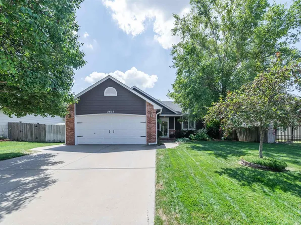 2615 E Charleston Dr, Wichita, KS 67219
