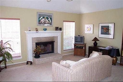 5th image of 2315 ENCINO CLIFF