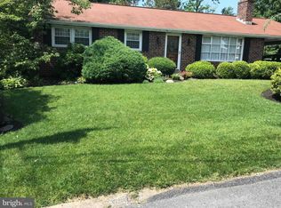 25 Annette Dr, Enola, PA 17025