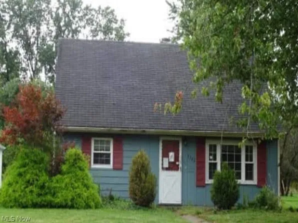 3302 Grant St, Lorain, OH 44052