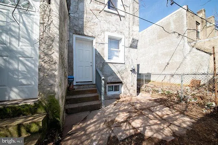 509 N Paxon St — Photo 3