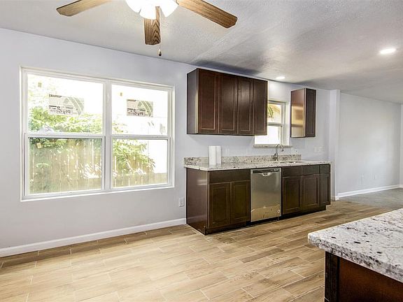 5th image of 4710 Blueberry Hill Dr