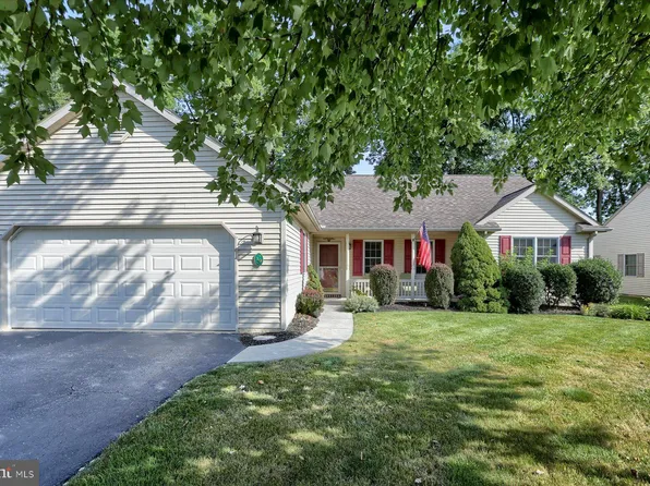 19 Scenic Dr, Myerstown, PA 17067