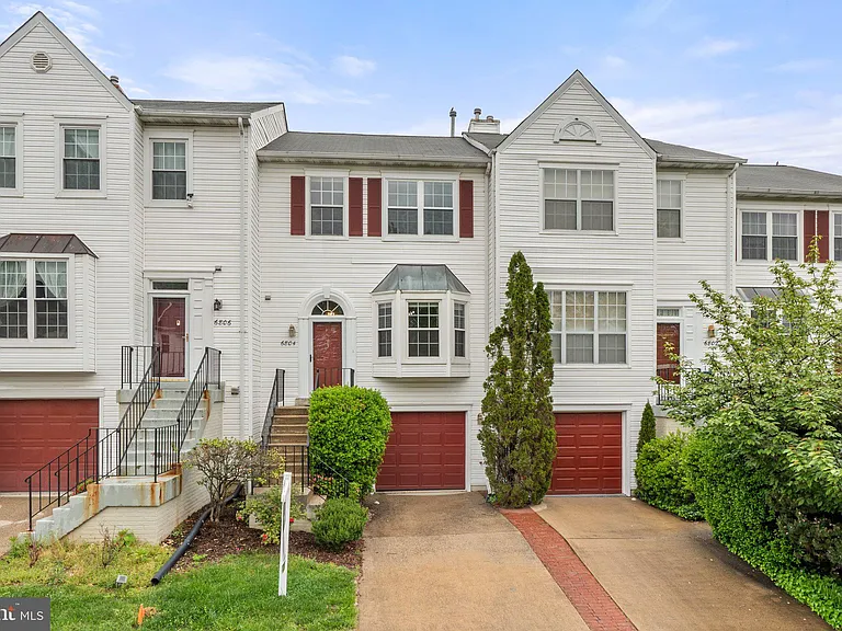 6804 Signature Cir — Photo 1