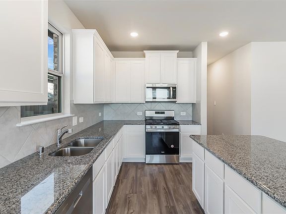 3rd image of 21635 Elmheart Dr