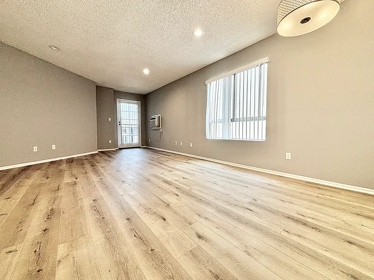 3759 S Canfield Ave #202 — Photo 3