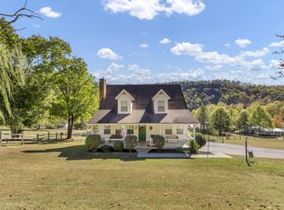 19812 State Route 12, Hinton, WV 25951