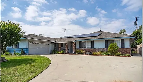 1050 W La Deney Dr Photo 1