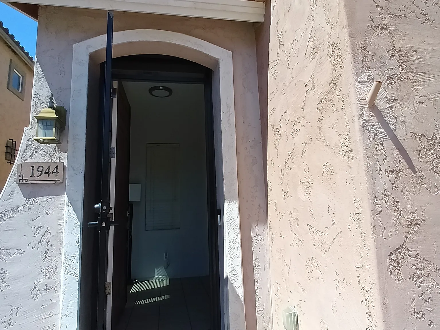 N 77th Gln, Phoenix — Photo 4