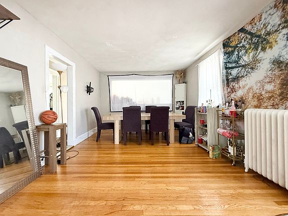 3rd image of 128 Lawrence St #B