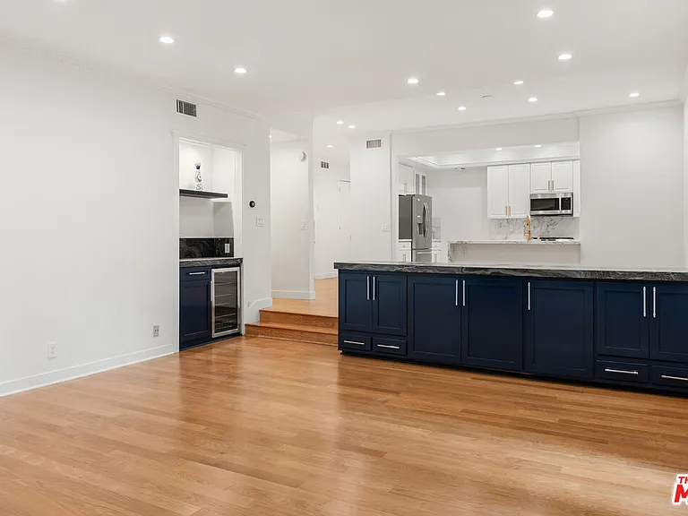 1260 S Beverly Glen Blvd #101 — Photo 15