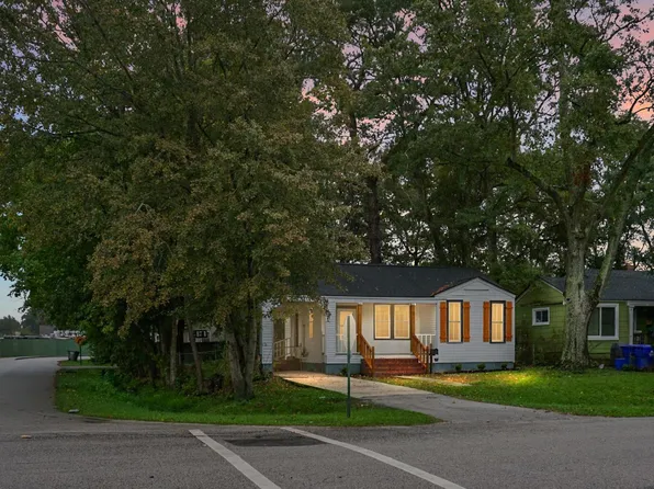 2601 S Allen Dr., North Charleston, SC 29405