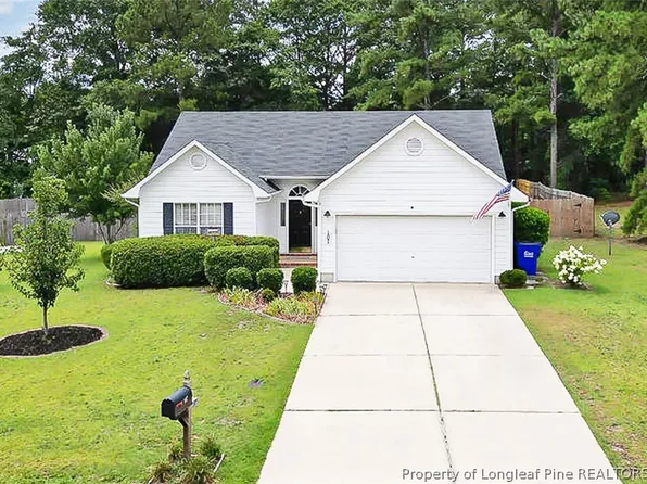 107 Elderberry Ct, Raeford, NC 28376