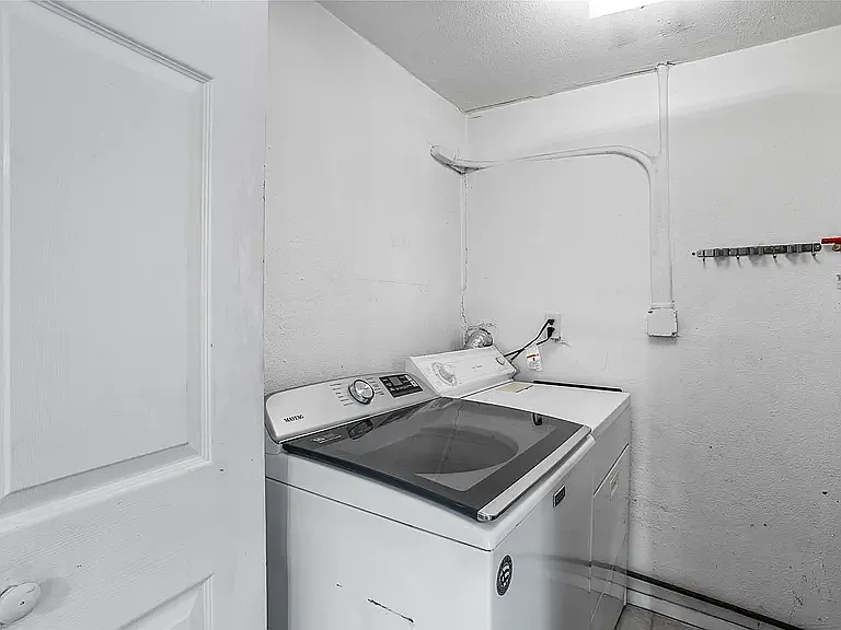 3504 Mission St — Photo 10