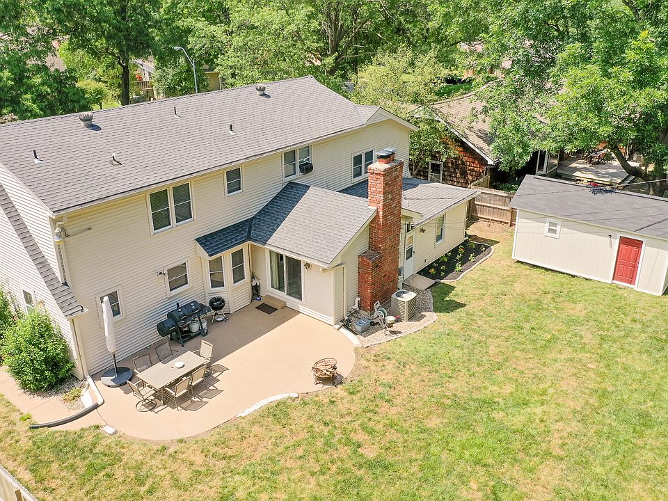 313 E Bridlespur Dr, Kansas City, MO 64114 Zillow