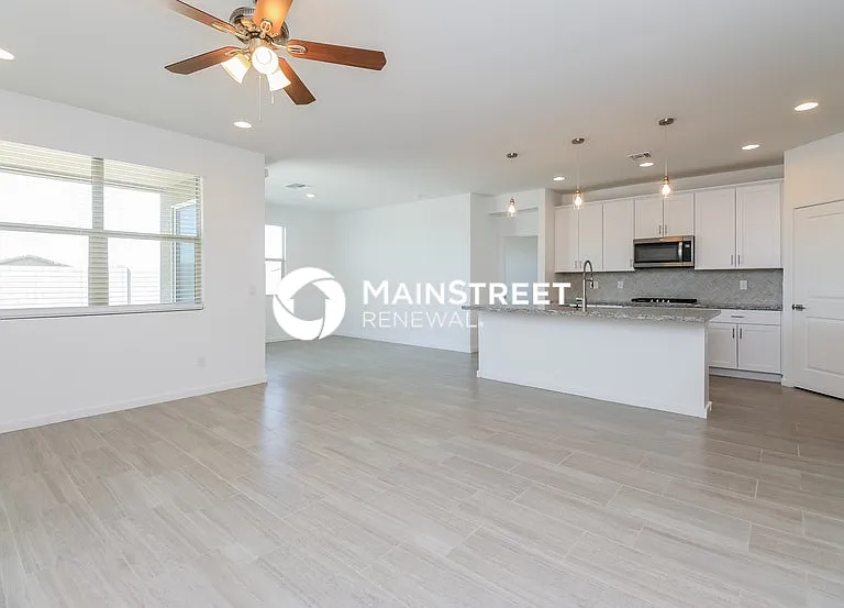 4504 W Stonecrop Dr — Photo 4