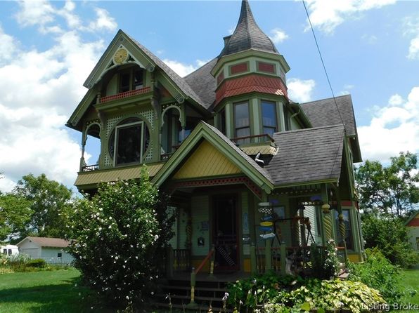 225 W Oak Street, Campbellsburg, IN 47108