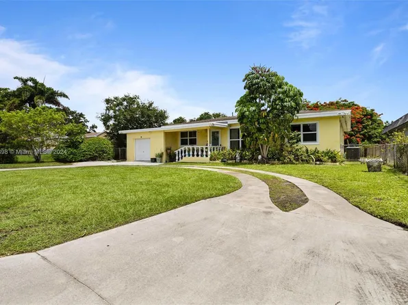 4165 SW 51st St, Dania Beach, FL 33314