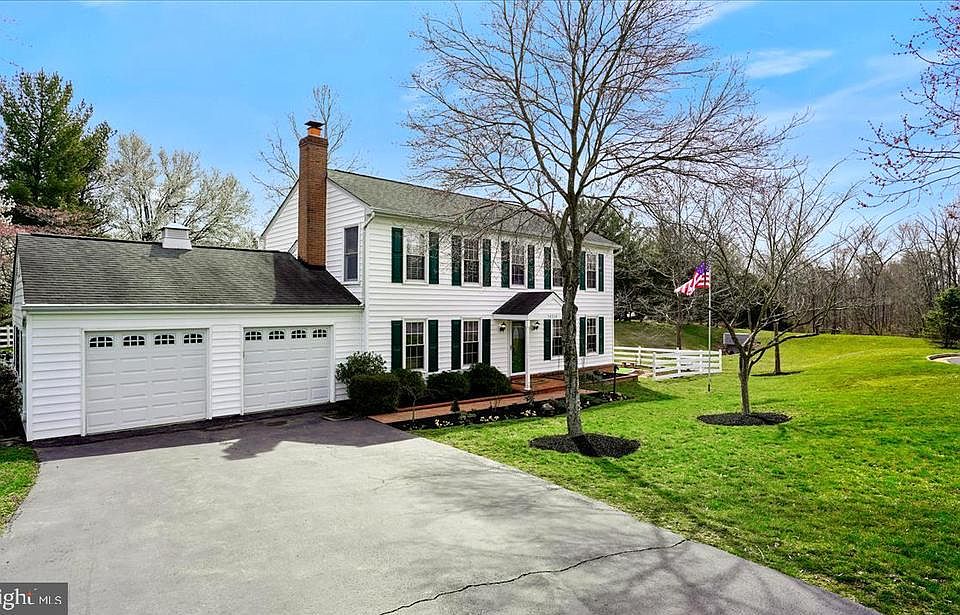 1st image of 10318 Yorktown Ct