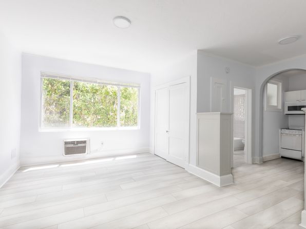 1610 Salzedo St APT 4
