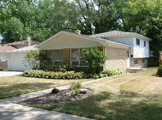 39 Glenview Rd, Glenview, IL 60025