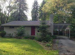 3820 Beech St, Fort Gratiot, MI 48059