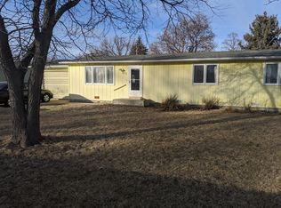 1221 E East St, North Platte, NE 69101
