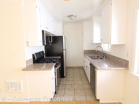 4th image of 11728 Kiowa Ave APT 9