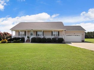 105 Serenity Pointe Dr, Selma, NC 27576