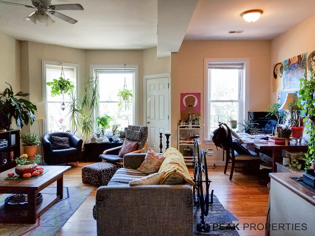 4701-03 N. Malden St. / 1260-64 W. Leland Ave. — Photo 4