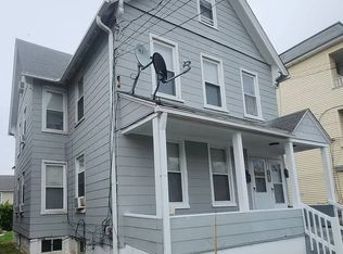 68 Edwin St, Bridgeport, CT 06607